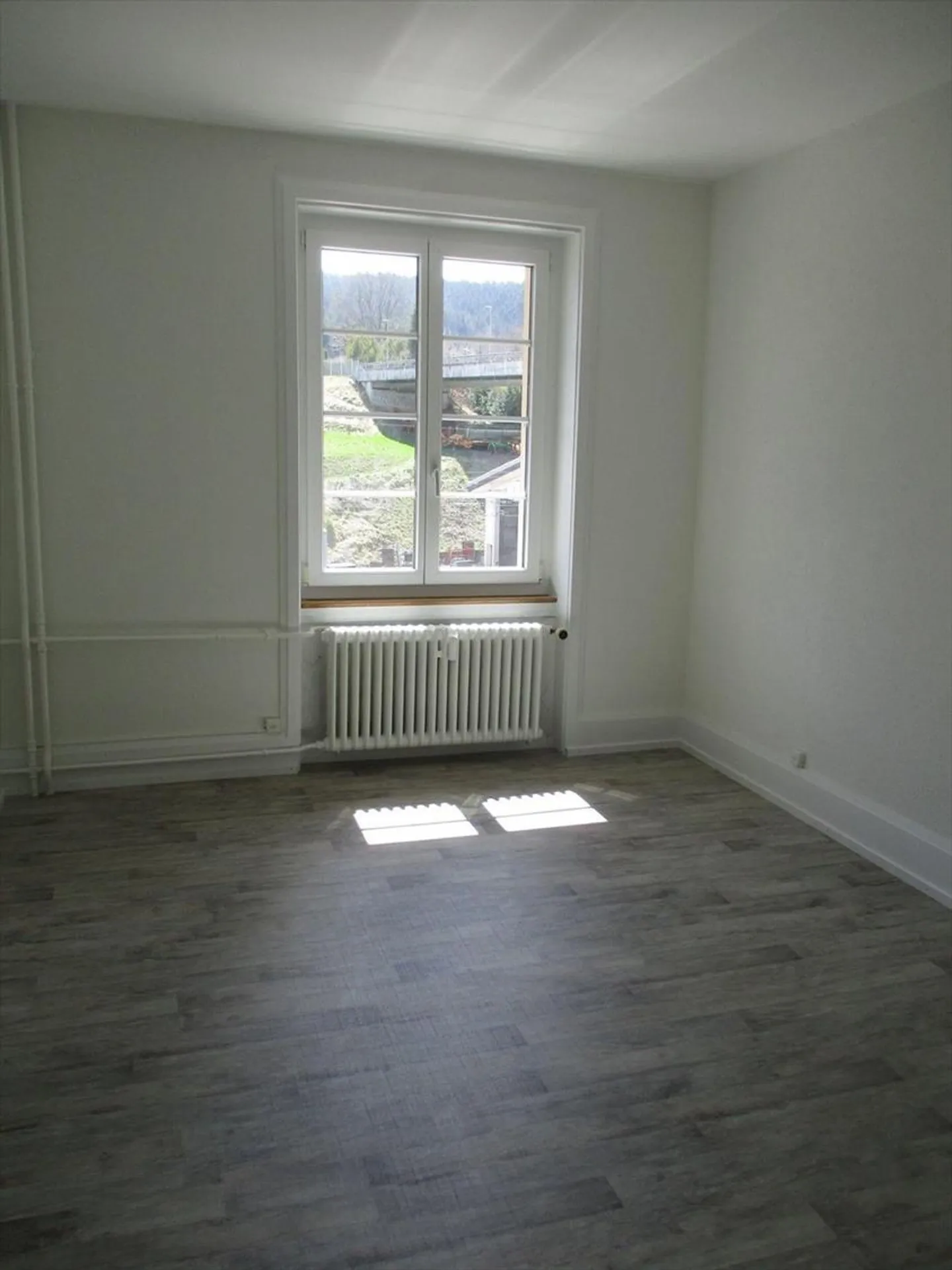 Bel appartement de 4 pièces à louer à Tramelan - Photo 5 sur 8
