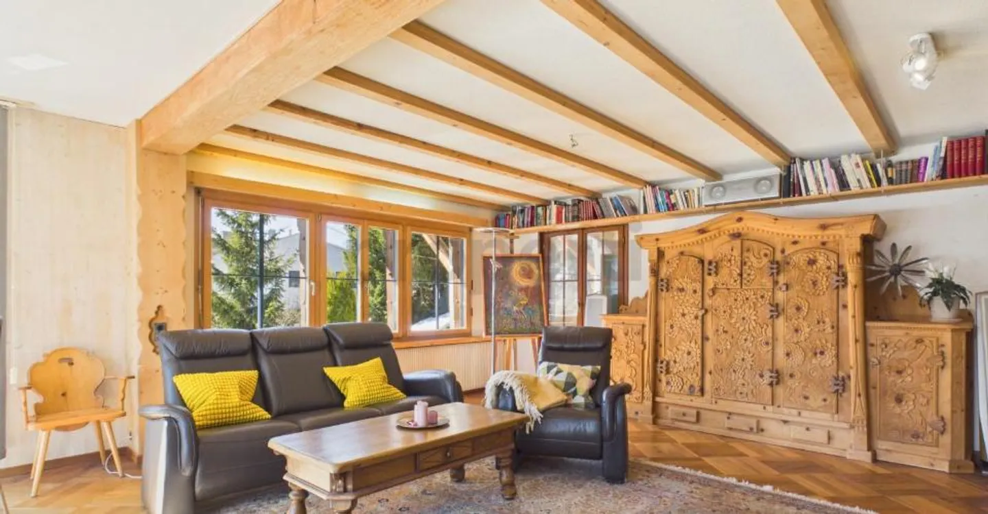 3.5-room apartment with stunning views of the mountains around Davos - Photo 2 of 12