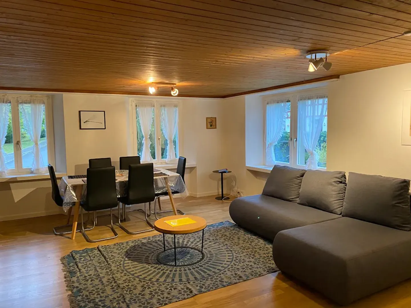 Apartment for rent - Photo 1 of 10