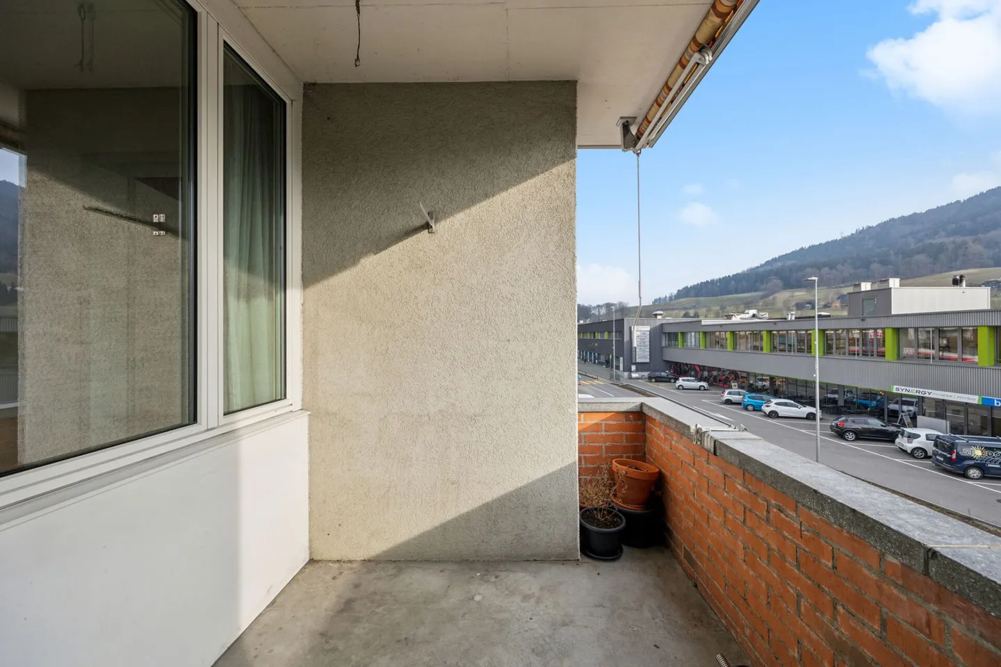 Move in & feel good - Well-maintained 4.5-room apartment with balcony - Photo 6 of 7