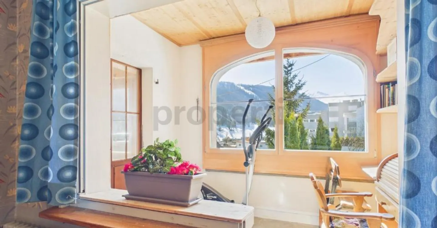 3.5-room apartment with stunning views of the mountains around Davos - Photo 7 of 12
