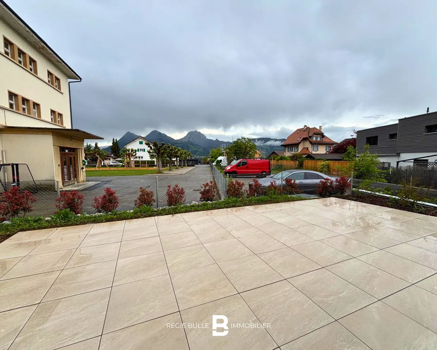 Broc - Magnifico appartamento di 4.5 stanze al piano terra in affitto - Foto 4 di 9