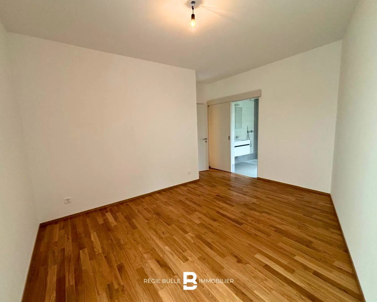 Broc - Magnifico appartamento di 4.5 stanze al piano terra in affitto - Foto 5 di 9