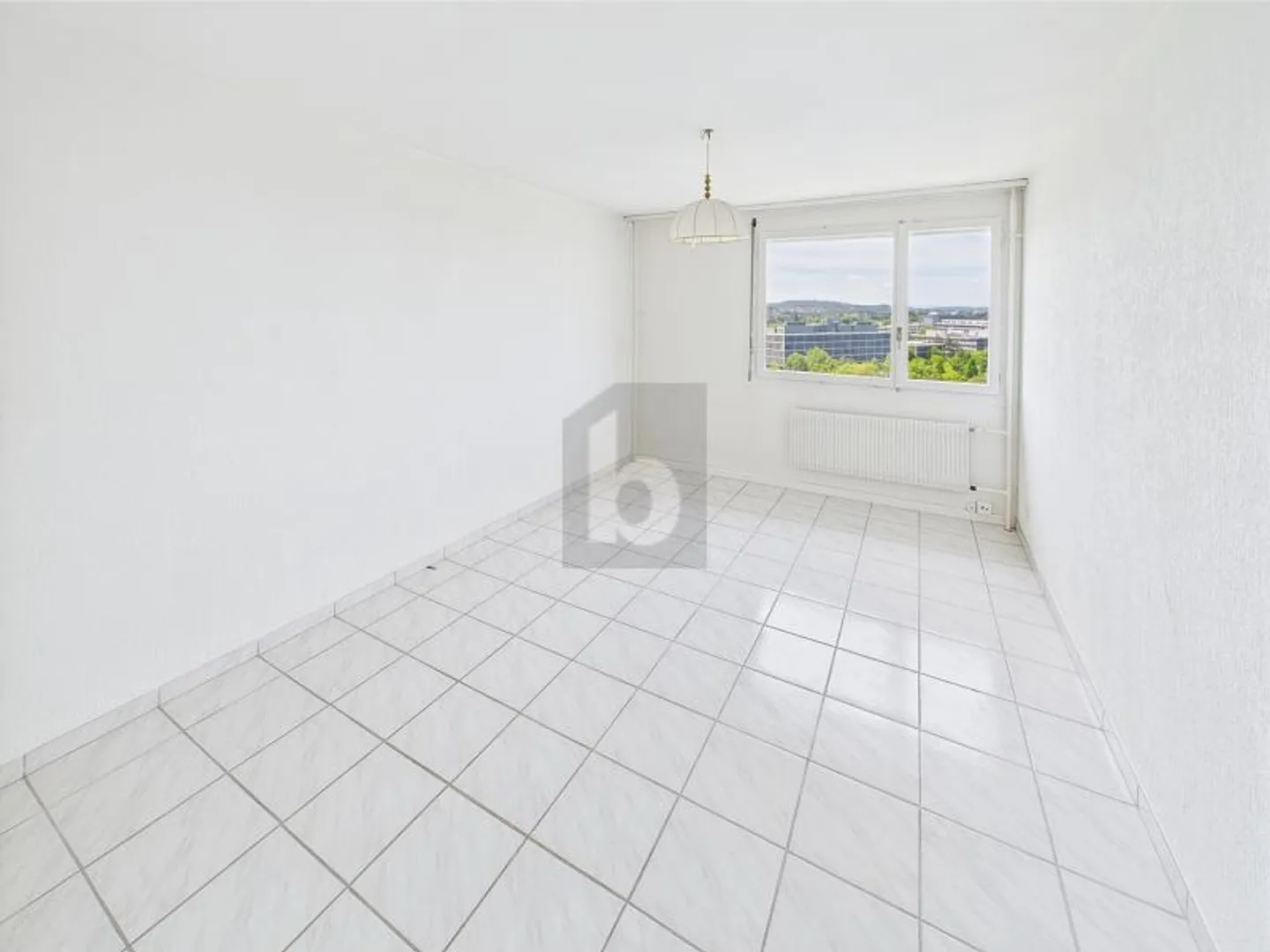 HELL, CENTRAL AND WITH A VIEW - Photo 3 of 6