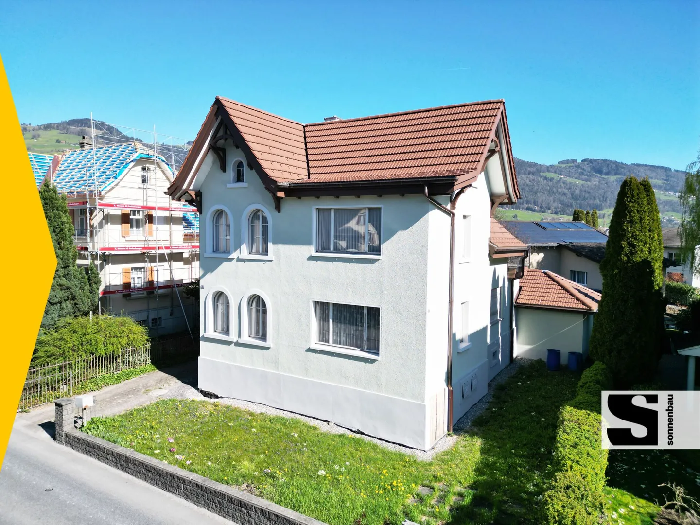 Einfamilienhaus an zentraler Lage - Foto 1 von 11