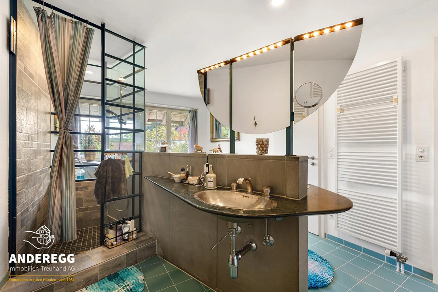 Appartamento maisonette con due posti auto esterni - Foto 10 di 15
