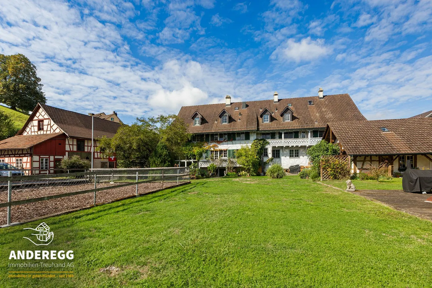 Appartamento maisonette con due posti auto esterni - Foto 15 di 15