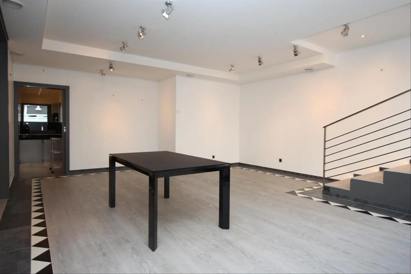 Espace Commercial au Centre-Ville - Photo 3 sur 4