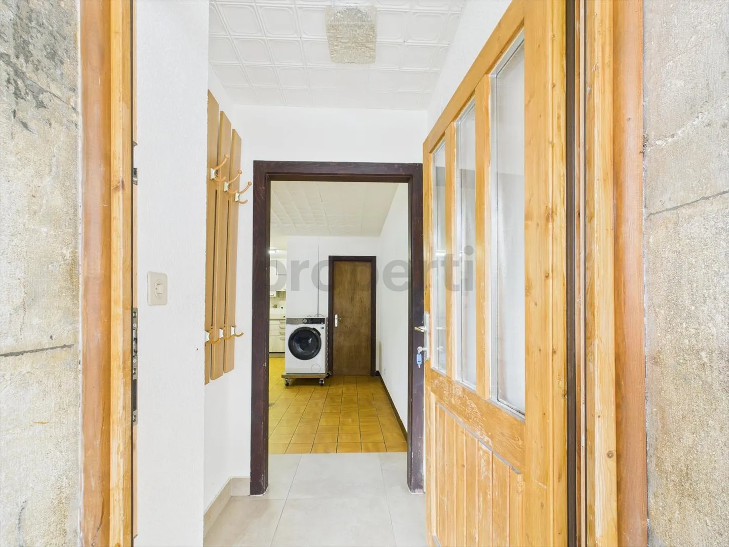 Apartment for rent - Photo 1 of 5