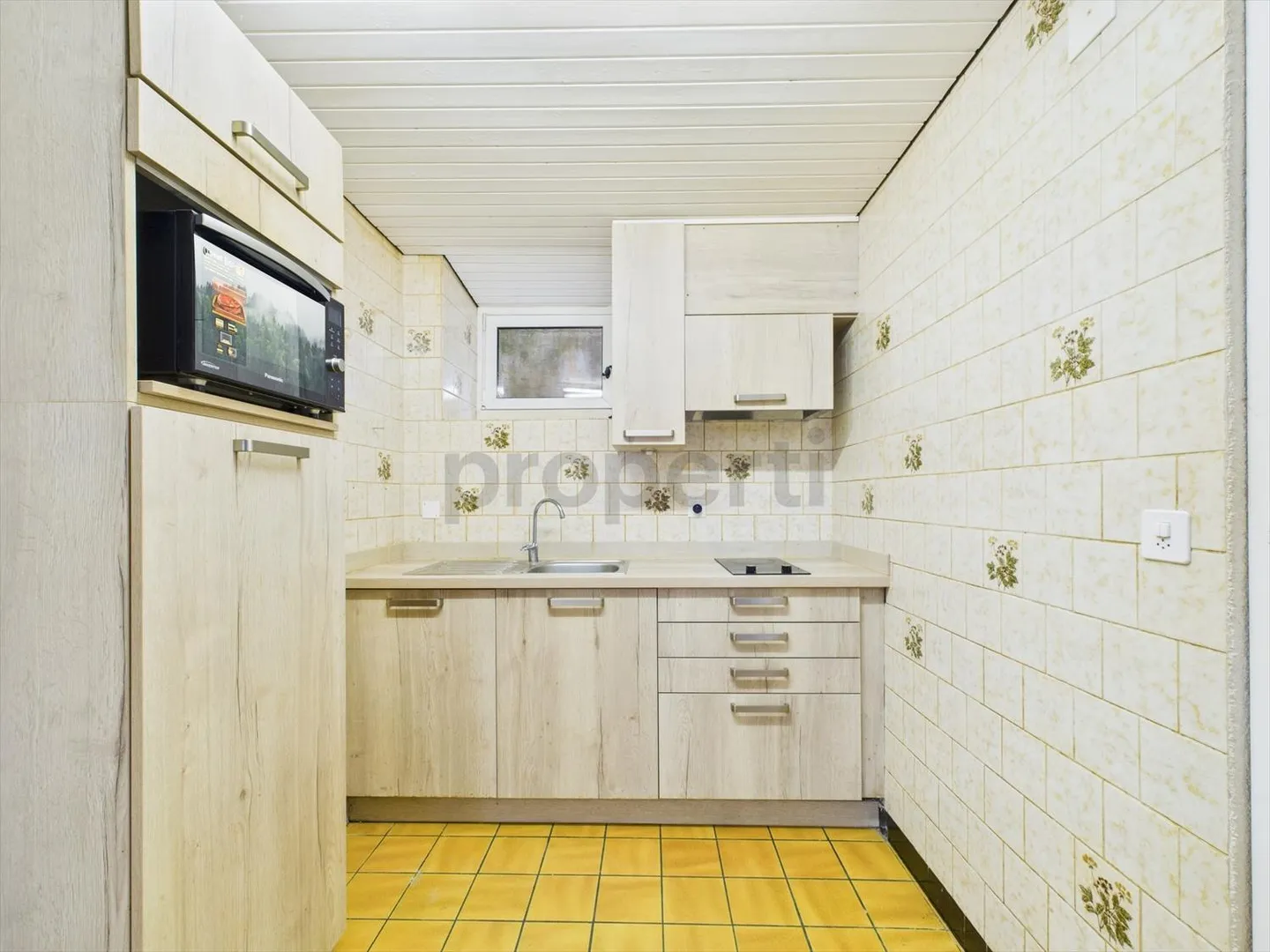 Apartment for rent - Photo 2 of 5