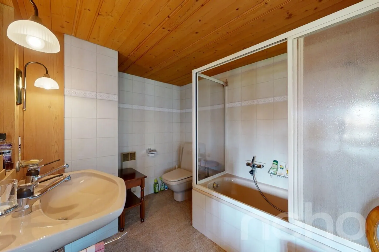 Chalet with Stunning Mountain Views - Photo 9 of 12