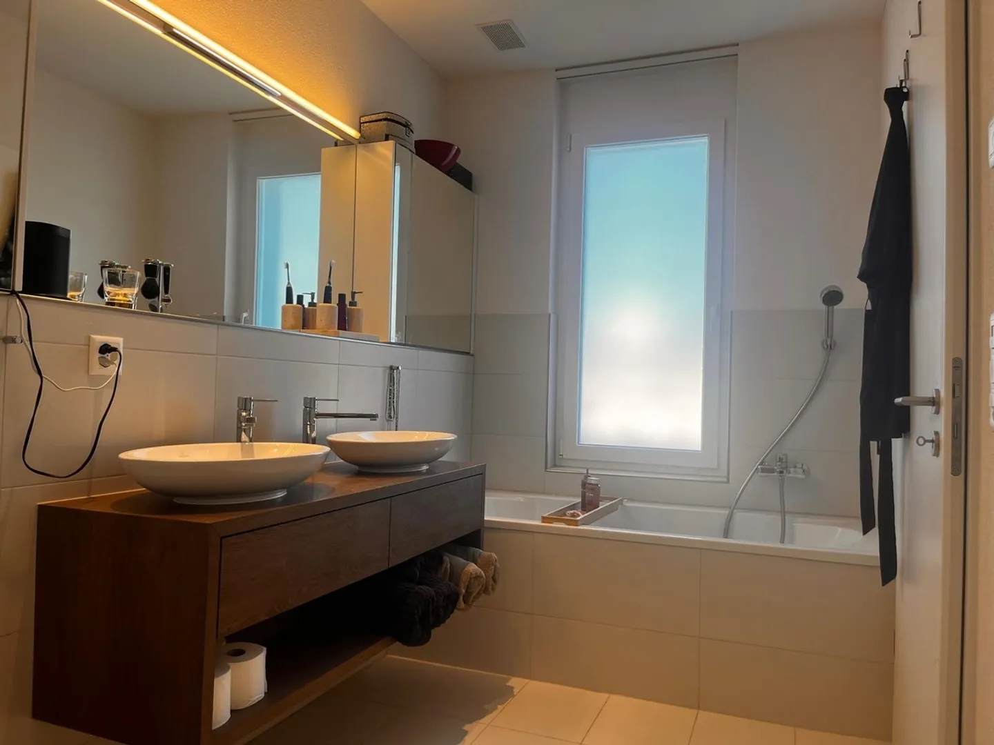Exklusive 3.5 Zimmer Attikawohnung mit 100m2 Terrasse - Foto 9 von 11