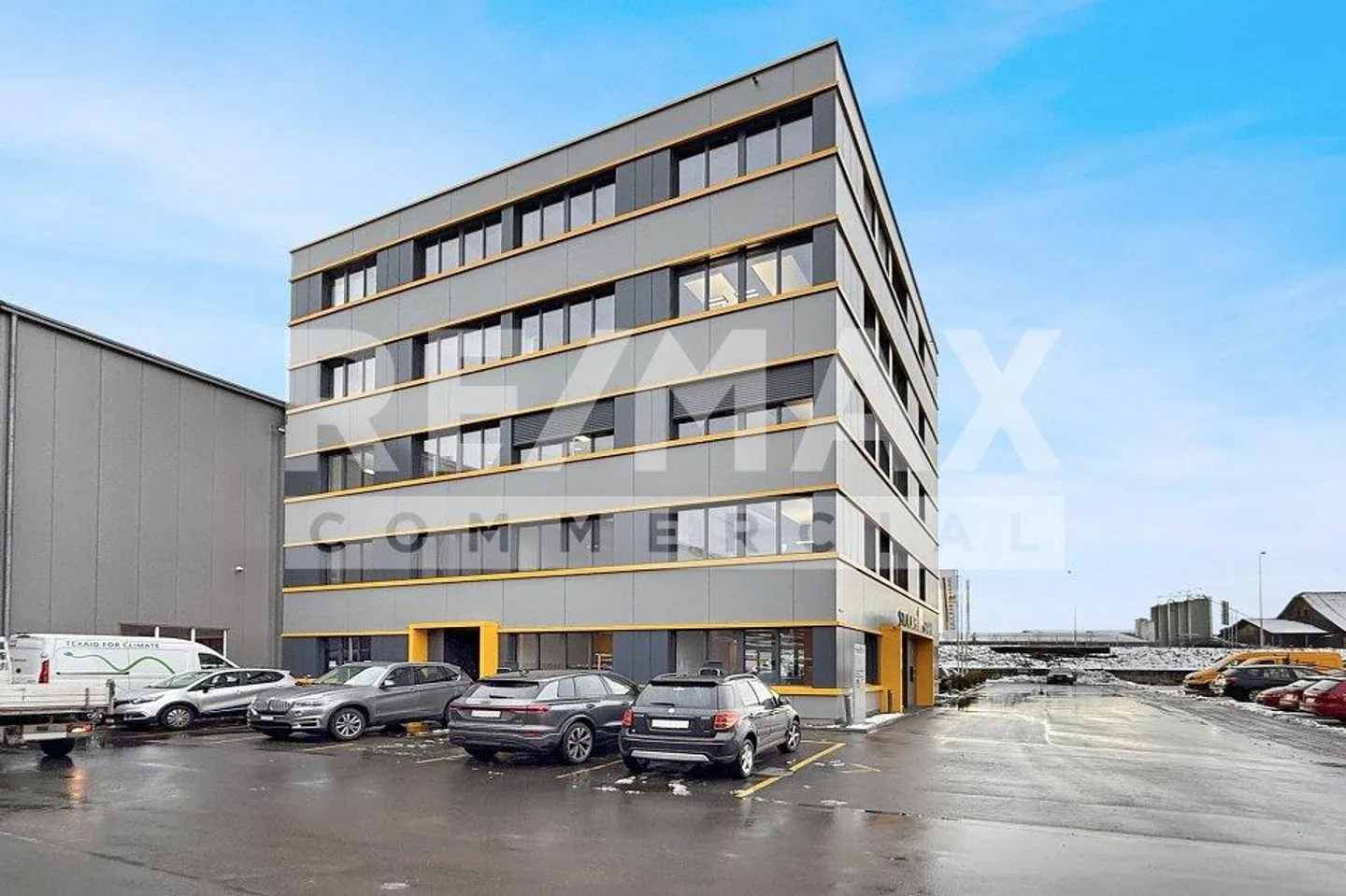 Attraktive und moderne Büroflächen an verkehrstechnisch idealer Lage - Foto 1 von 13