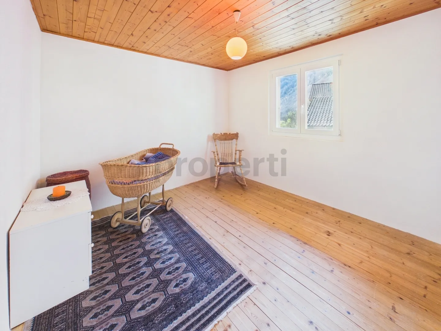 Einfamilienhaus mit Torf, Garten, Panoramablick HAUPT- UND NEBENWOHNUNG IN VAL CALANCA - Foto 10 von 13