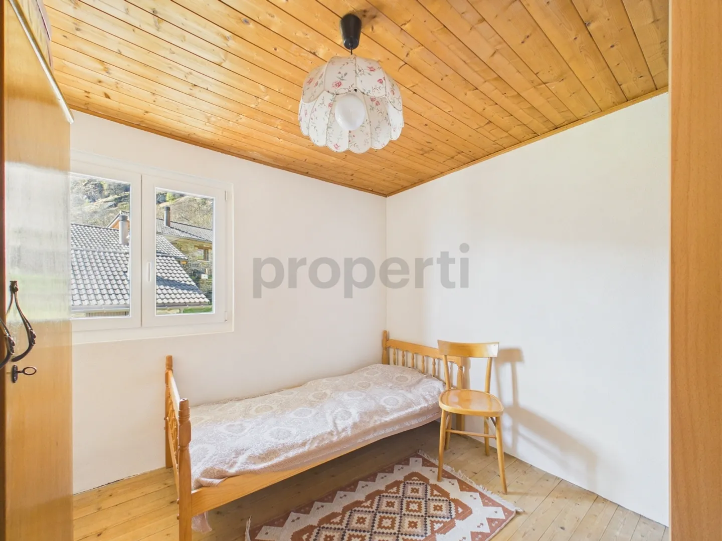 Einfamilienhaus mit Torf, Garten, Panoramablick HAUPT- UND NEBENWOHNUNG IN VAL CALANCA - Foto 11 von 13