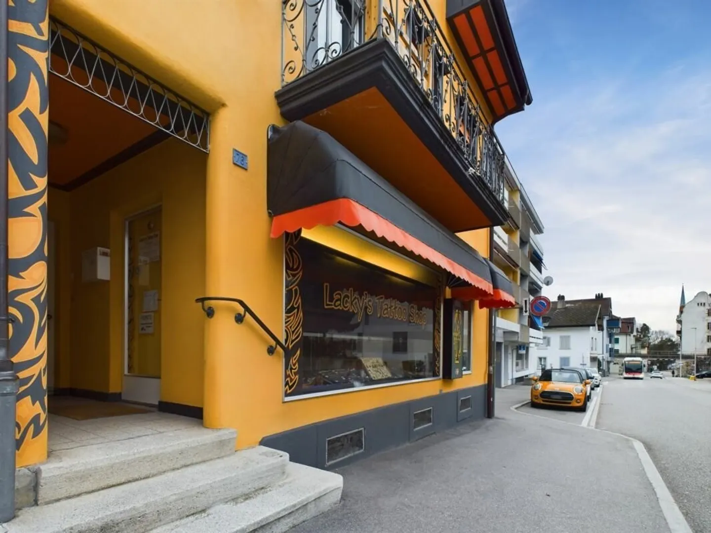 Commercial space with sauna & outdoor area - ideal for creative concepts - Photo 2 of 17