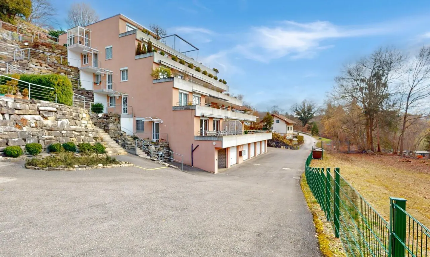 Geräumige Terrassenwohnung in Düdingen - Foto 1 von 13
