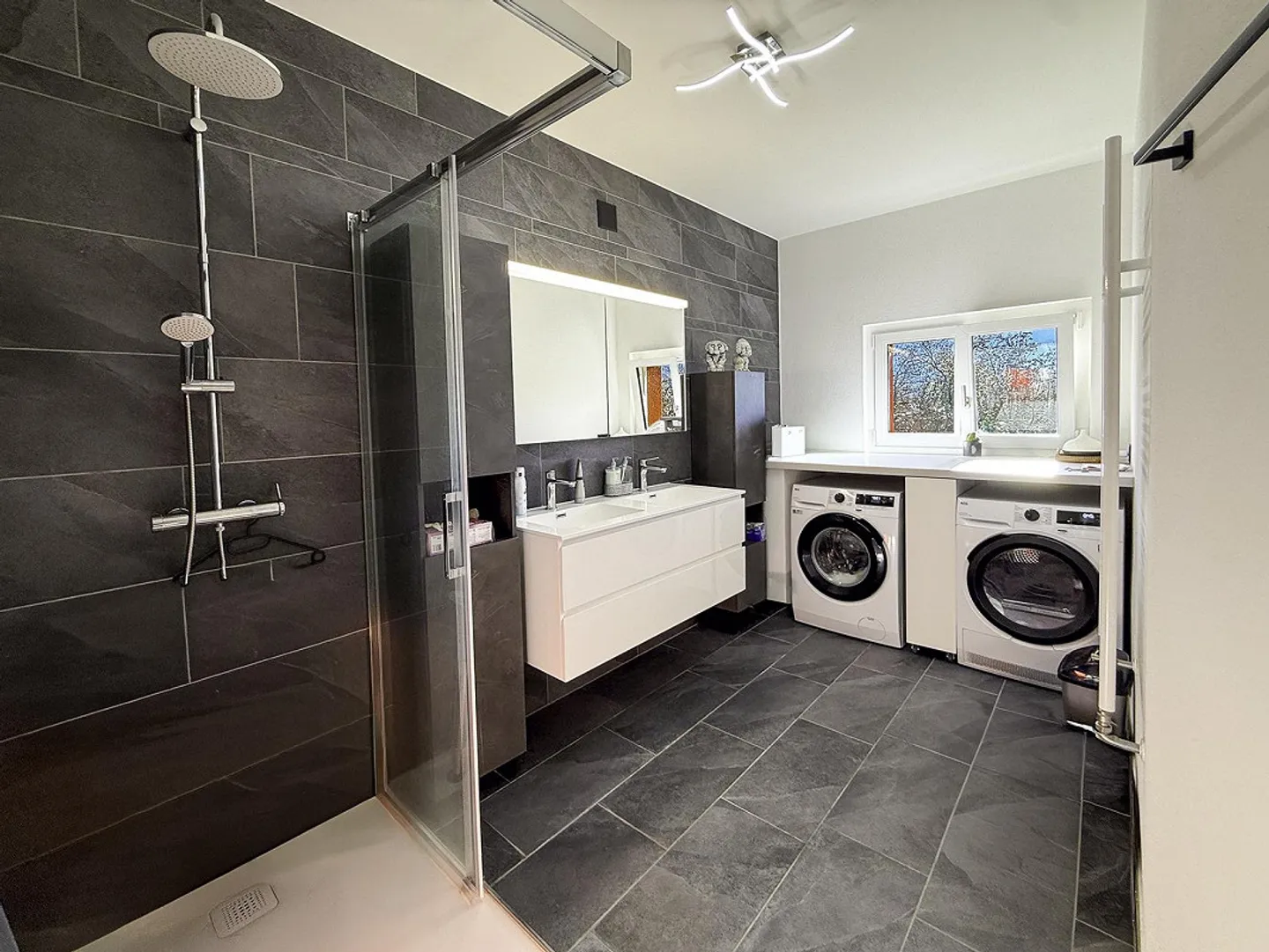 Charmante Wohnung mit Flussblick - Foto 10 von 17