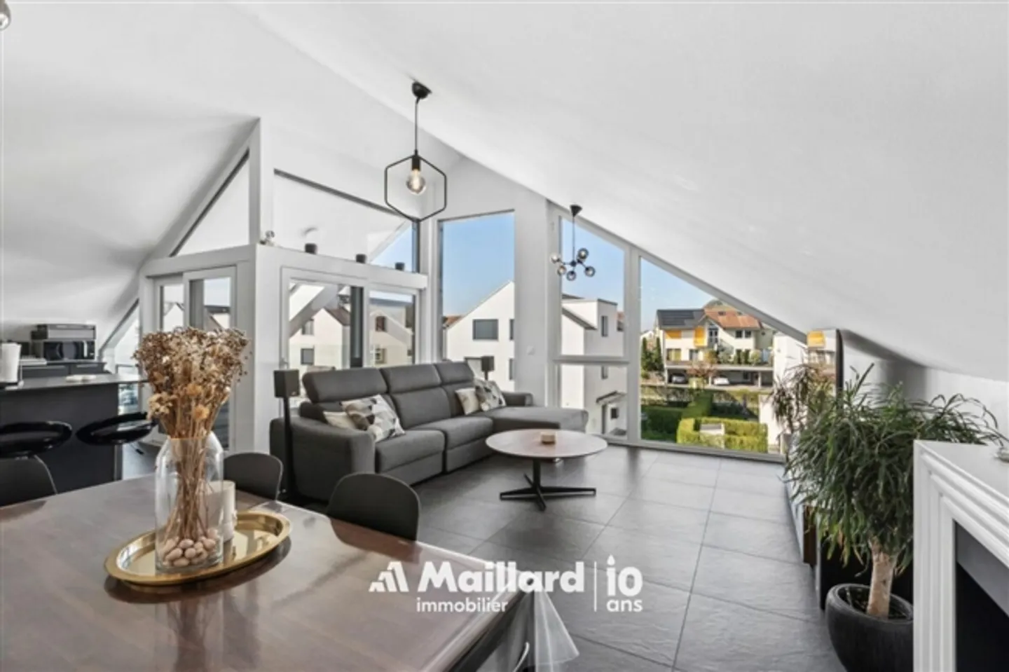 Darchboden 3.5 pièces à Sugiez - Photo 2 sur 17