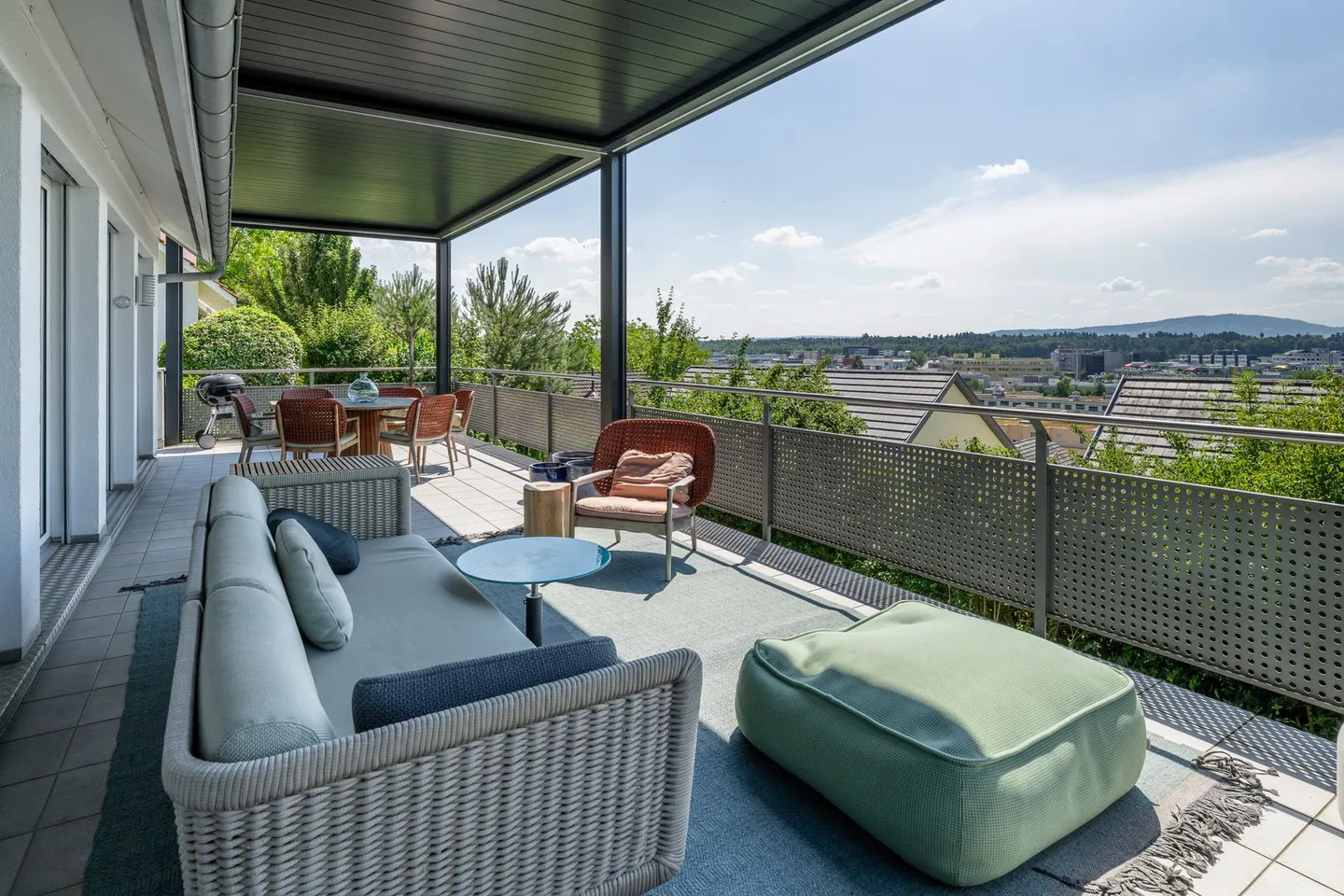 Exclusive Living in Prime Location in Bülach - Photo 4 of 7