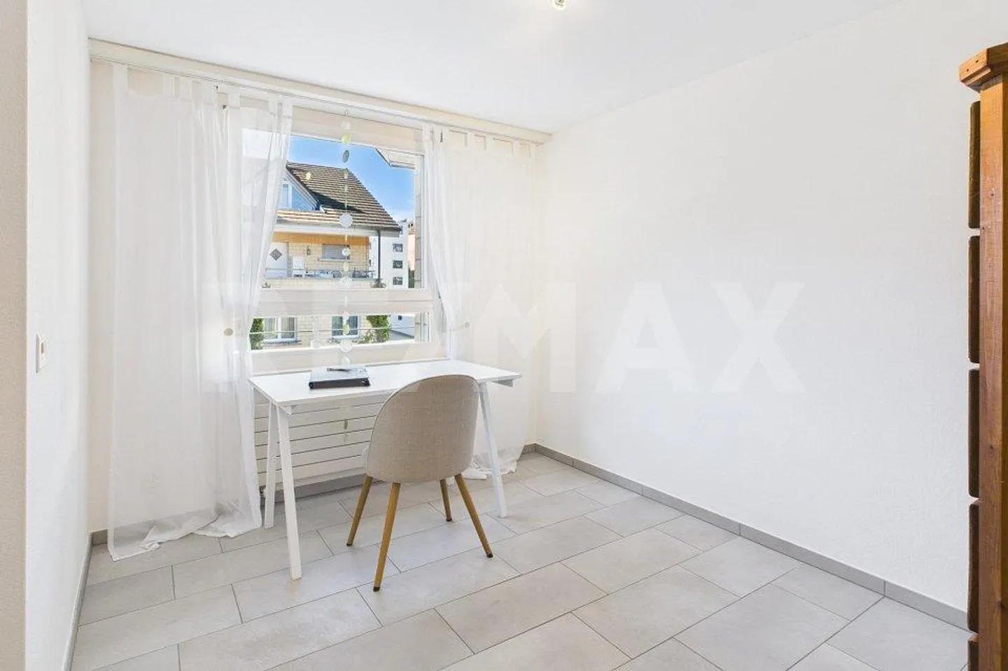 Charming 2½-Room Maisonette Apartment with Special Flair in a Quiet Residential Area - Photo 1 of 13
