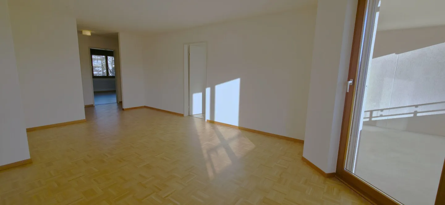 Beautiful 3.5 Room Apartment in a Quiet Location Solothurn - Photo 5 of 12