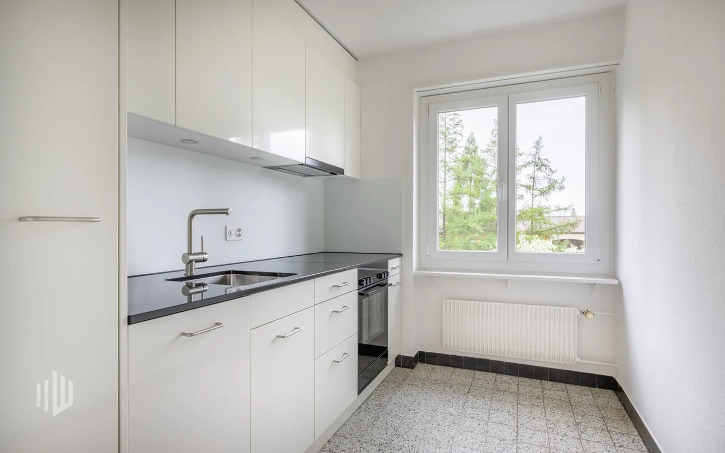 ImmoWyss - Casa plurifamiliare attraente con 9 unità affittate - Foto 3 di 8