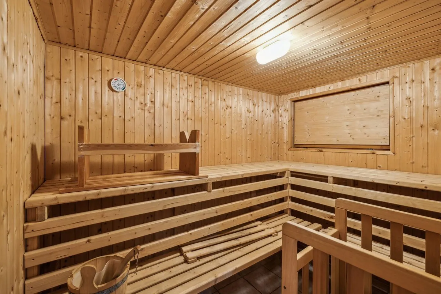 Grand appartement traversant de 5 pièces avec vue Alpes - Photo 7 sur 10