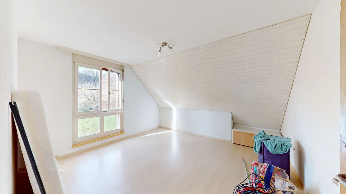 3.5-Zimmer-Maisonette mit Charme, Balkon und Tiefgaragenplatz - Photo 6 sur 12