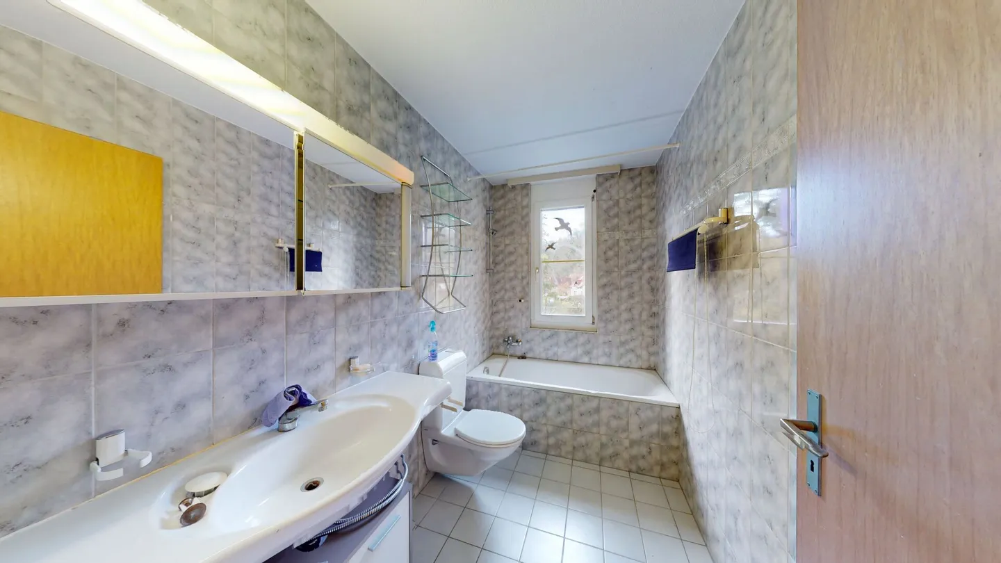 3.5-Zimmer-Maisonette mit Charme, Balkon und Tiefgaragenplatz - Photo 7 sur 12