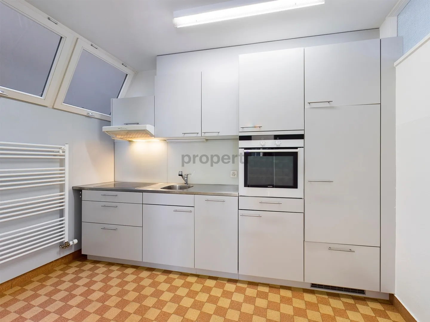 Cucina moderna, balcone e terrazza condivisa - Foto 2 di 8