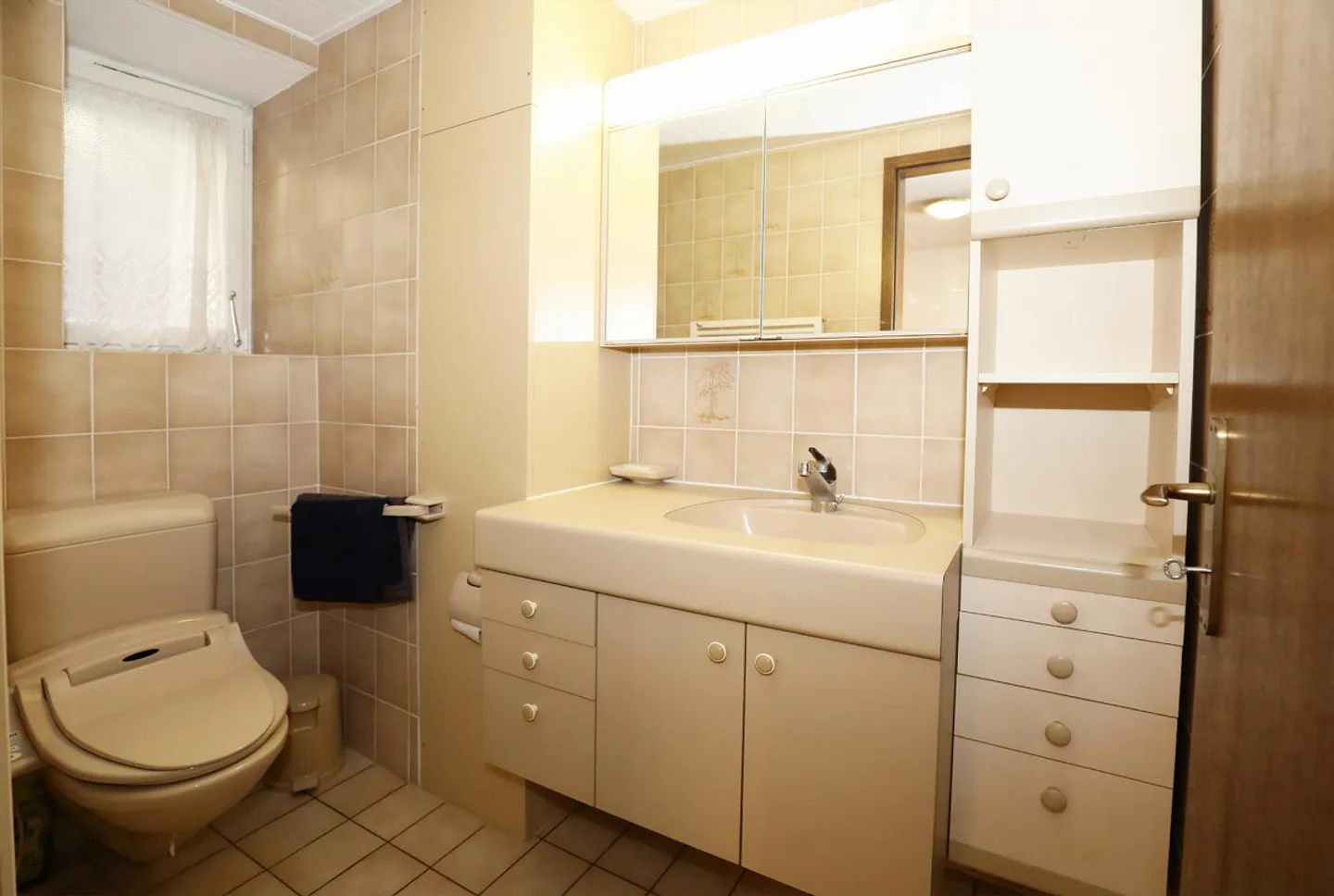 Casa unifamiliare con 2 appartamenti, studio indipendente, ampio giardino e rustico - Foto 11 di 20