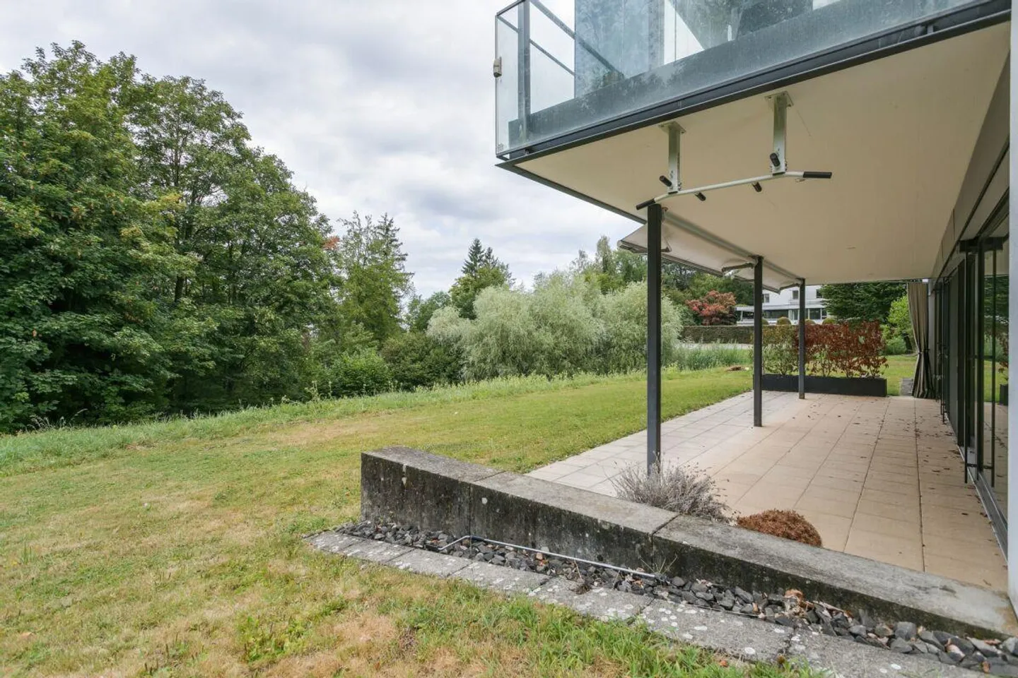 Charmante 3.5-Zimmer-Gartenwohnung mit viel Privatsphäre in der Sta... - Photo 2 of 11