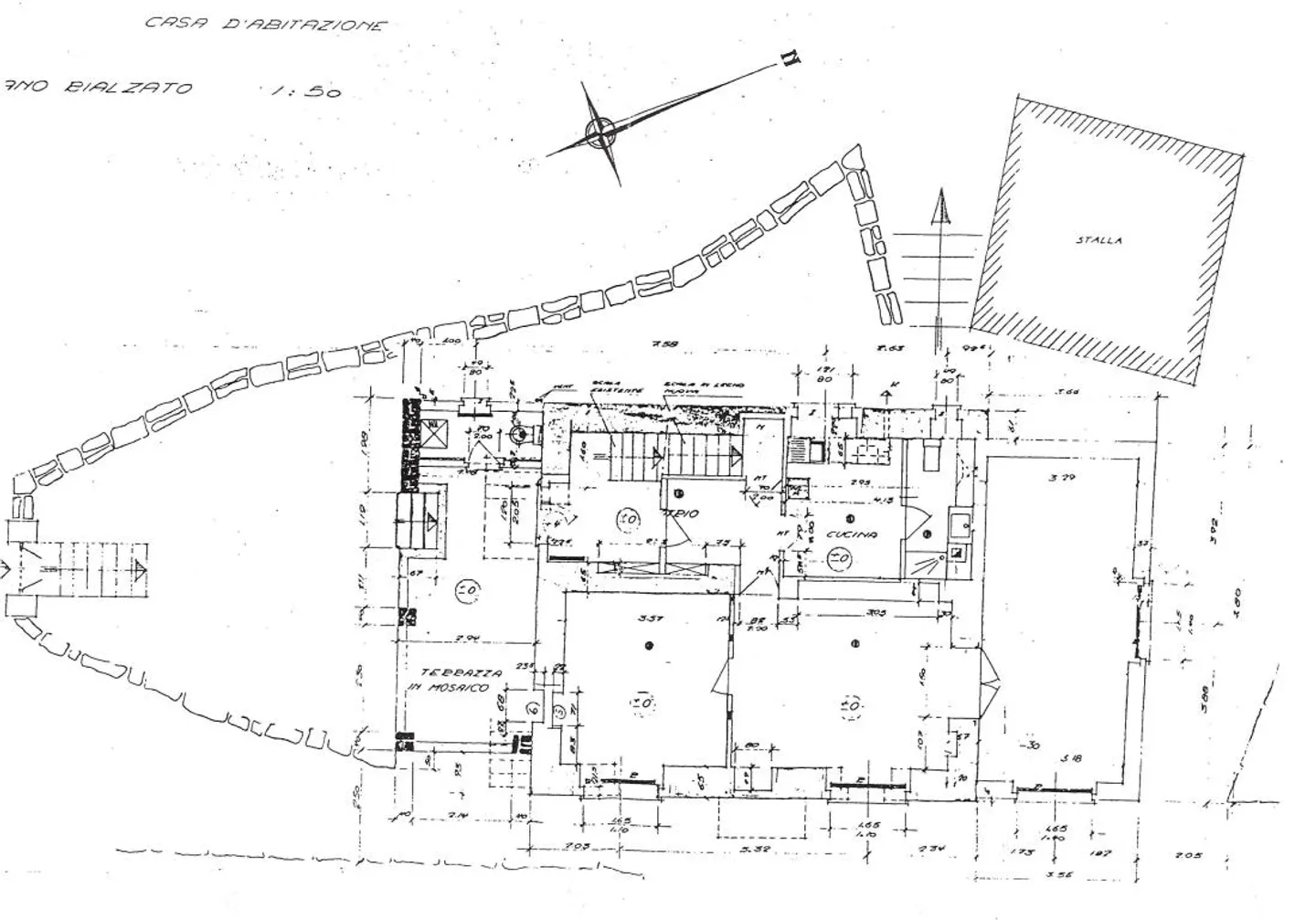 Casa unifamiliare con 2 appartamenti, studio indipendente, ampio giardino e rustico - Foto 20 di 20