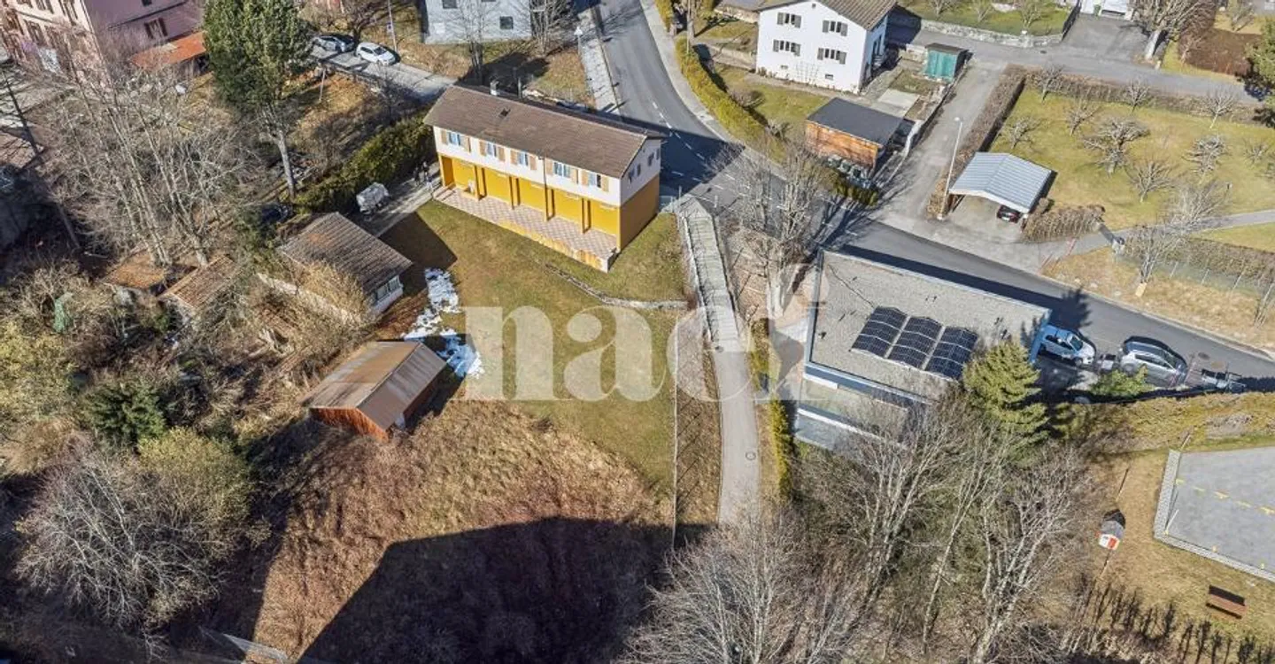 Buildable land of 1,652 m² - Photo 3 of 4