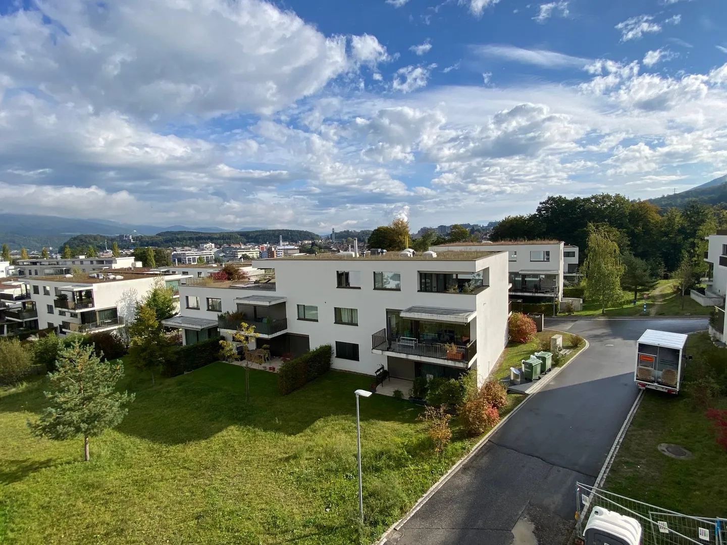 Appartamento attico ChlyHolz (in diritto di costruzione) con oltre 280 m2 di superficie utile, visita ora - Foto 2 di 15