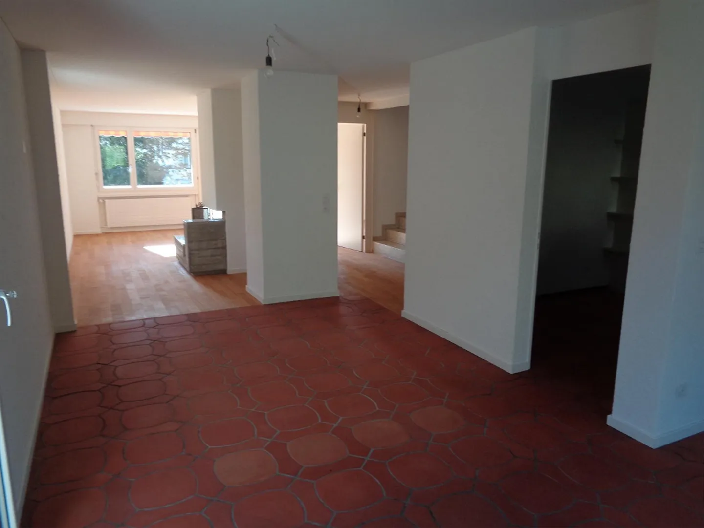 Maison de 7,5 pièces à Allenwinden - Maison spacieuse dans un endroit calme - Photo 5 sur 23