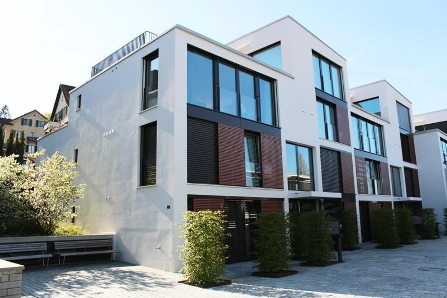 Bahnhofnahe Einstellplätze zu vermieten - Foto 1 von 2