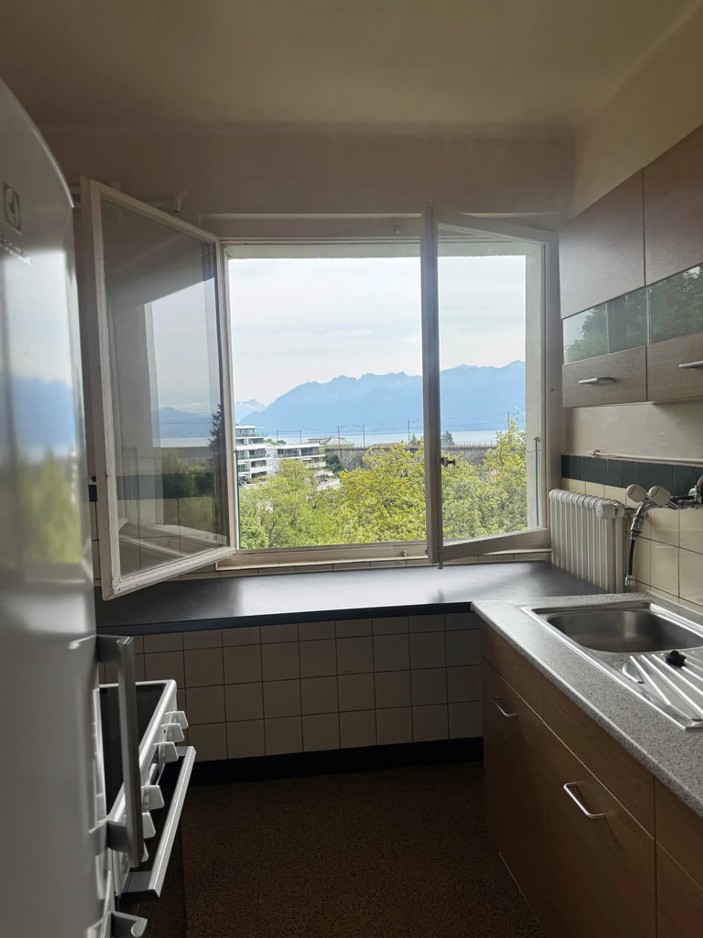 DA AFFITTARE - Magnifico appartamento di 2.5 locali a Pully con vista sul lago - Foto 3 di 6