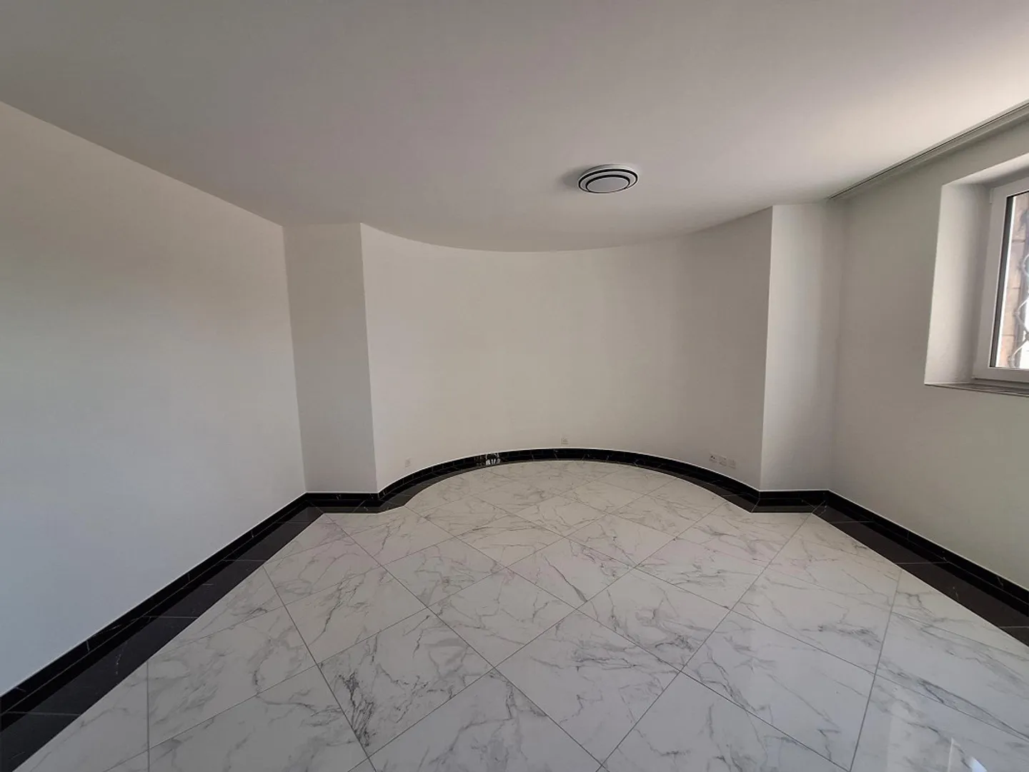 Completely renovated apartment with garden share within walking distance to the university hospital - Photo 2 of 7