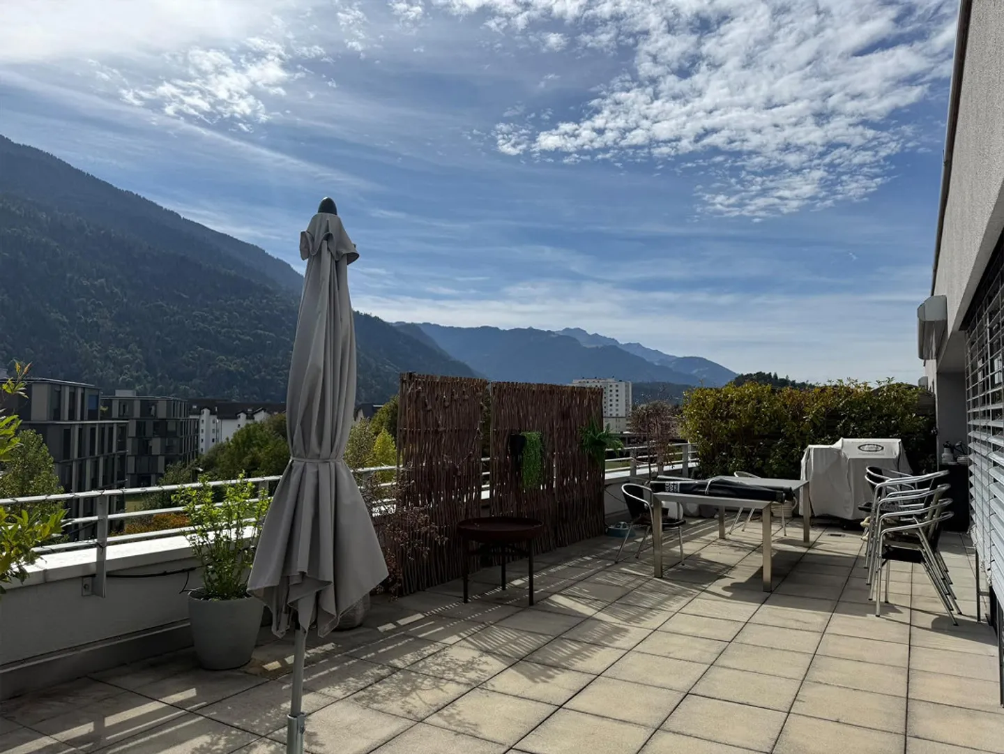 Geräumige Wohnung mit Terrasse - Foto 7 von 8