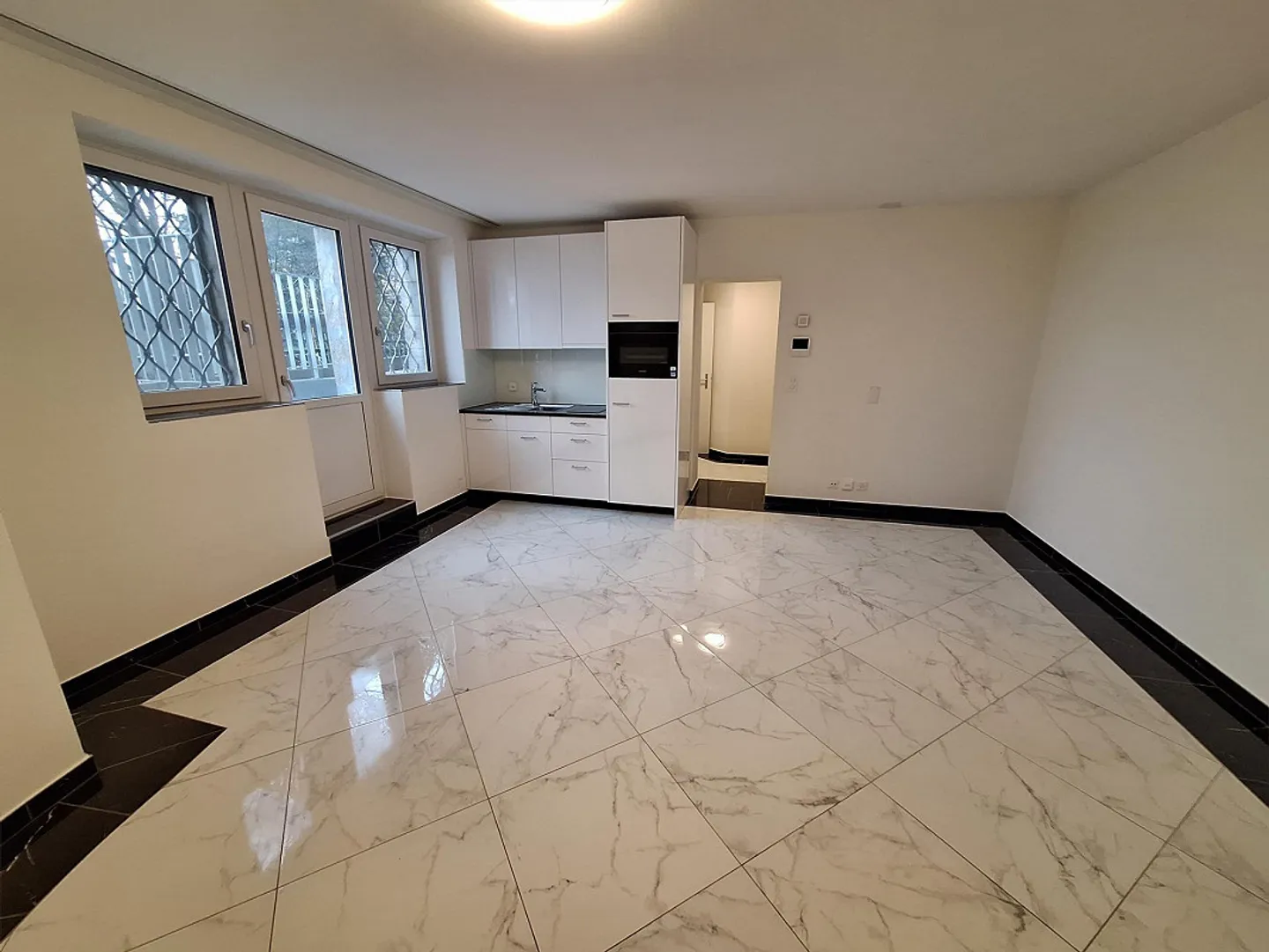 Completely renovated apartment with garden share within walking distance to the university hospital - Photo 1 of 7