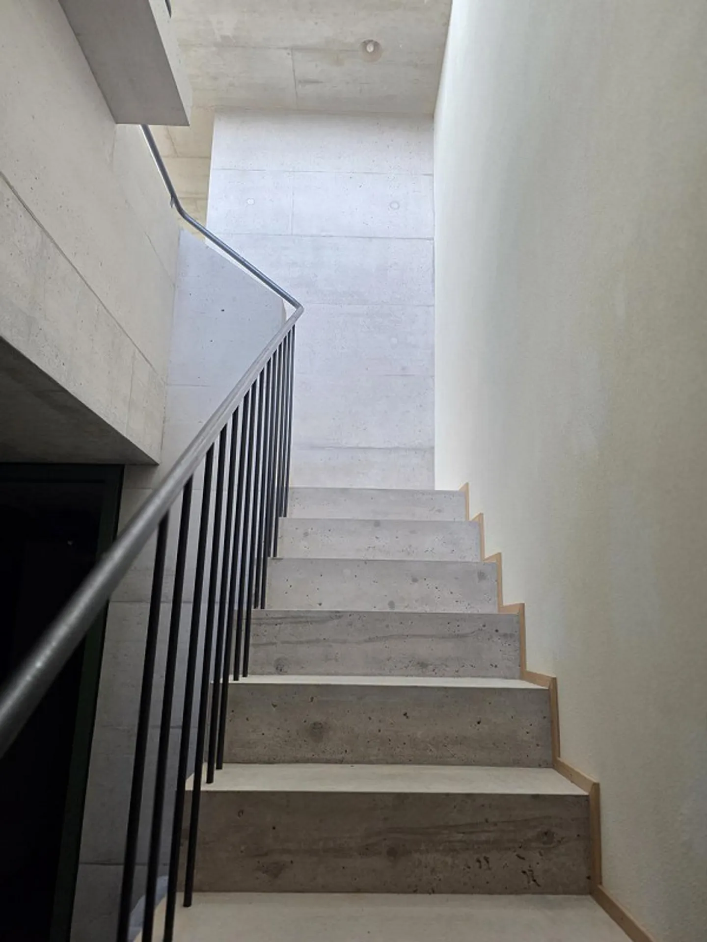 Architectural Clarity. Timeless Aesthetics. Space for Individualists - Photo 8 of 12