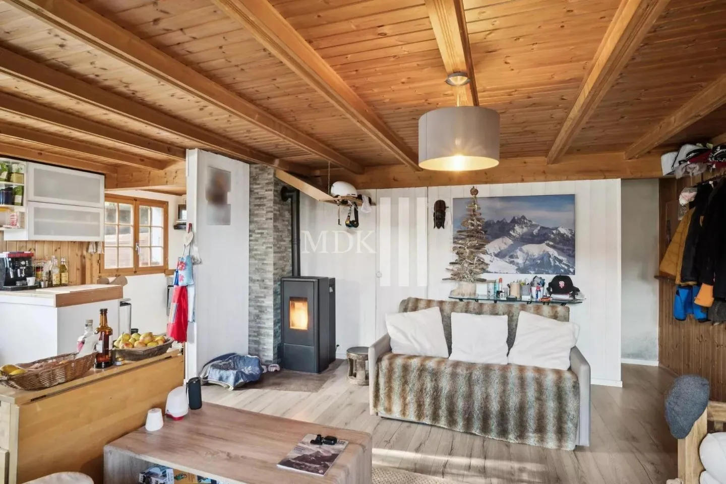 Chalet 4.5 rooms - Photo 8 of 13