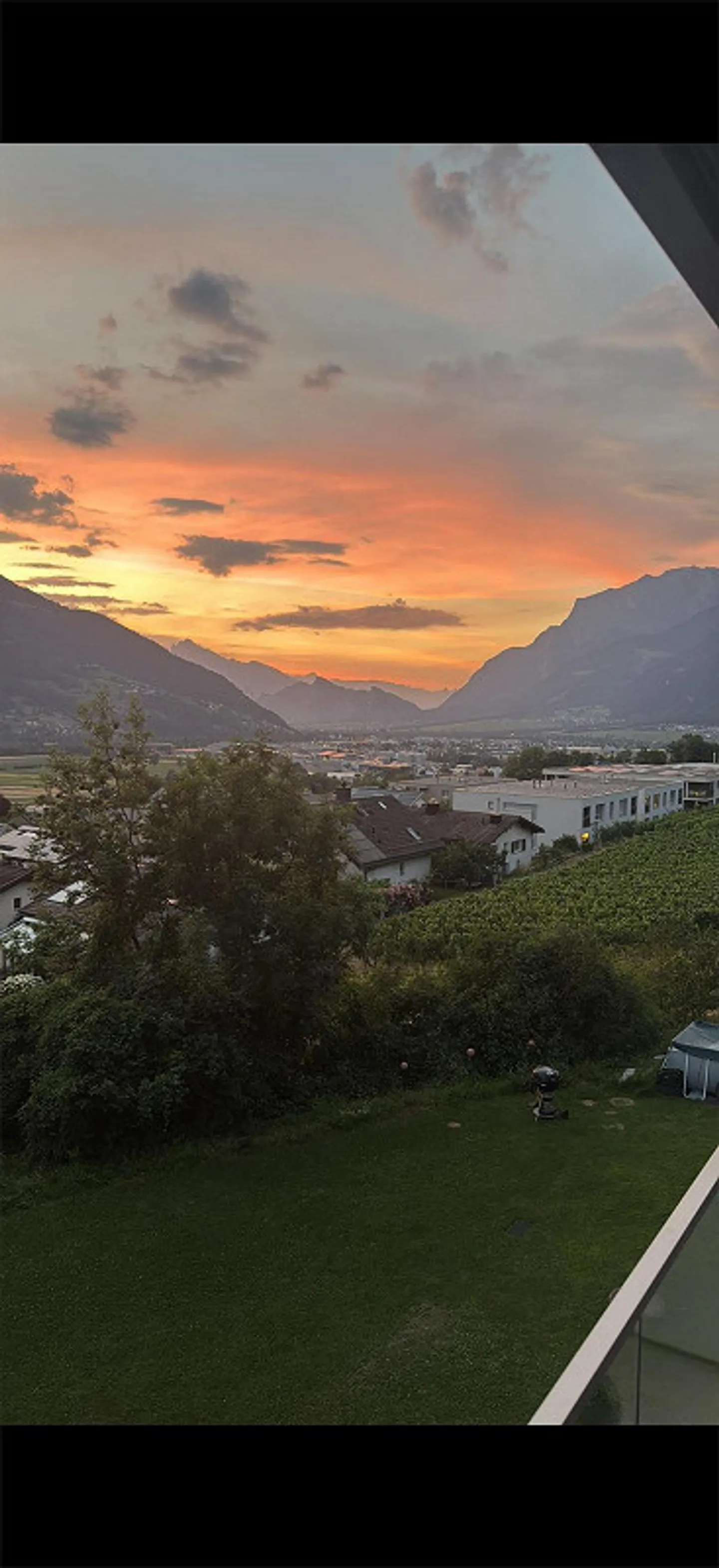 Cercasi nuovo inquilino per un appartamento da sogno di 4,5 stanze a Zizers - Foto 3 di 10