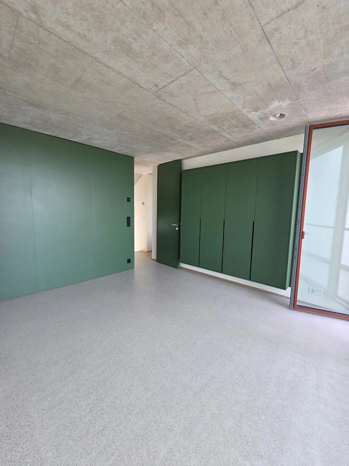 Architectural Clarity. Timeless Aesthetics. Space for Individualists - Photo 11 of 12