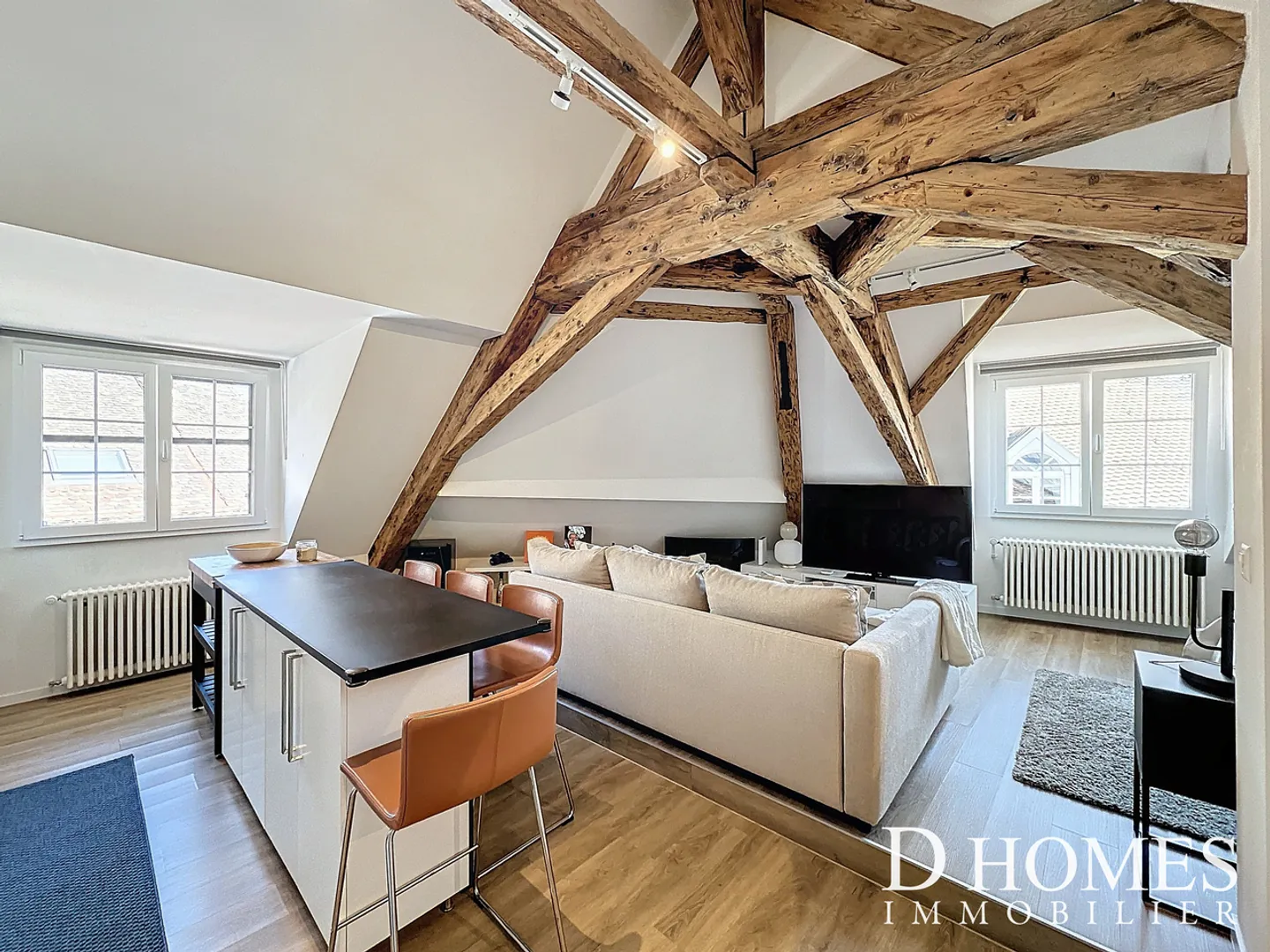 EXCLUSIVE - Renovated loft-style apartment in the center of Aubonne - Photo 1 of 8