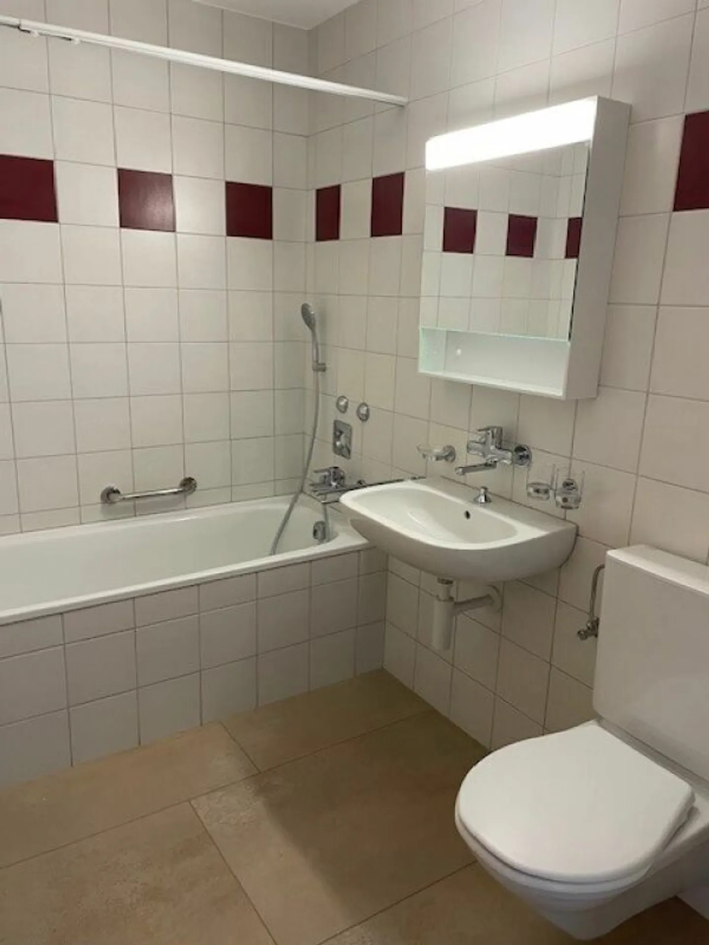 Appartamento in affitto - Foto 7 di 11