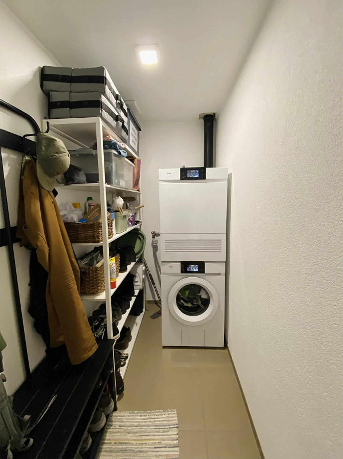 Appartement en attique moderne de 2,5 pièces avec vue sur la montagne à Rüti ZH - Photo 6 sur 8