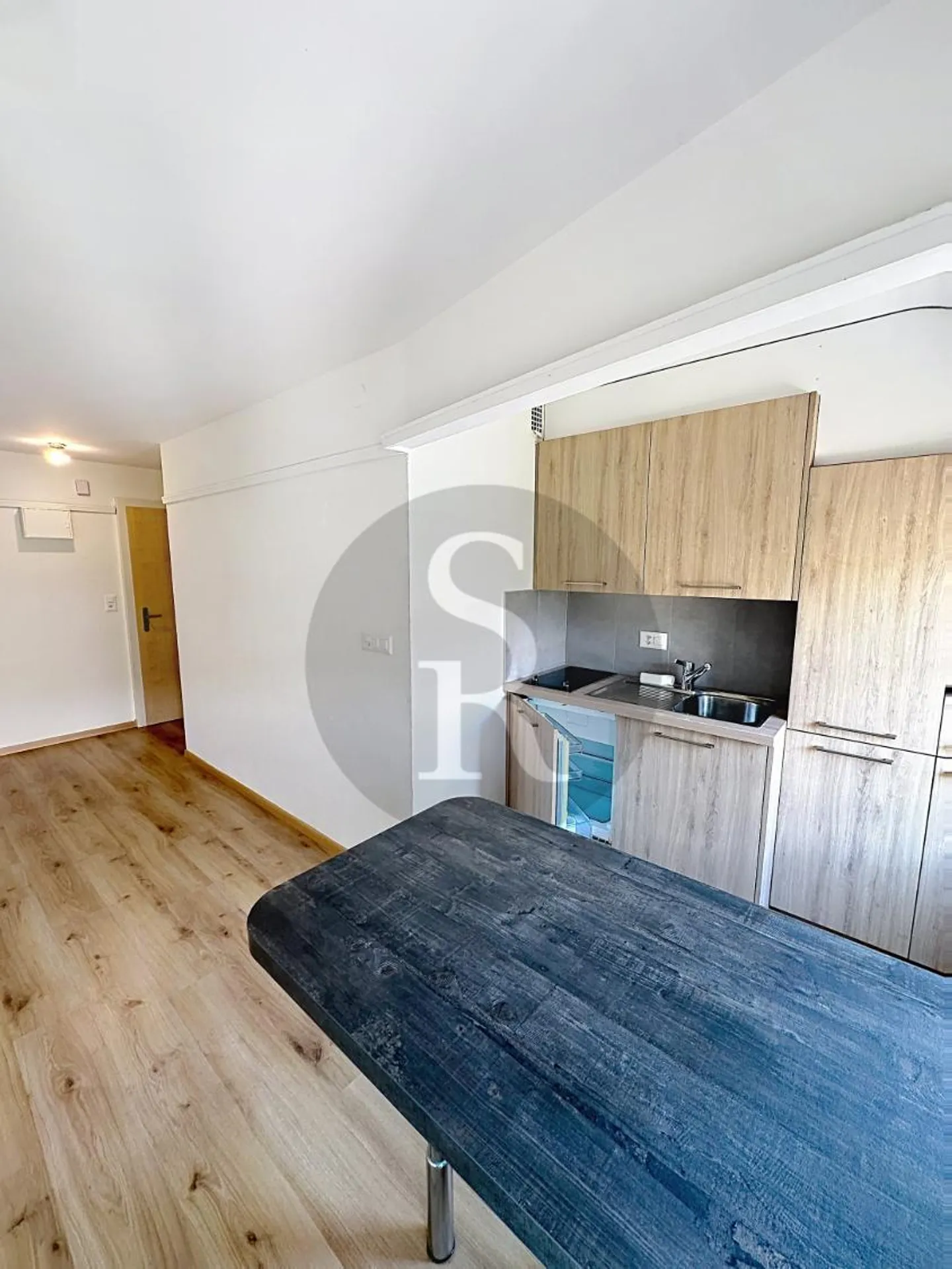 1.5 Room Apartment - Photo 2 of 3